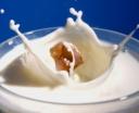 Die Milch macht´s! Wertvolle Inhaltstoffe tun gut und sind gesund. © mirco1/Pixelio