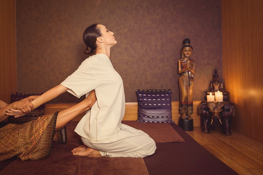 Passives Yoga und Tiefenentspannung mit Thai-Massage